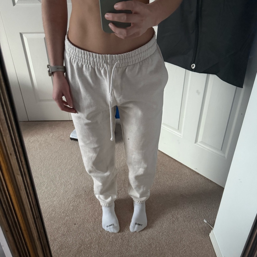 Aritzia tna extra fleece sweatpants!!